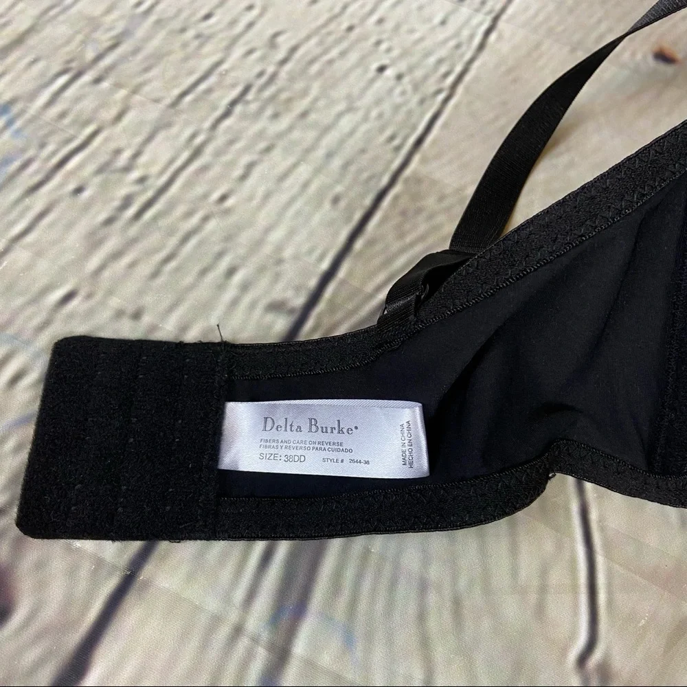 4/$25 Delta Burke black bra 2644-36 38DD NWT